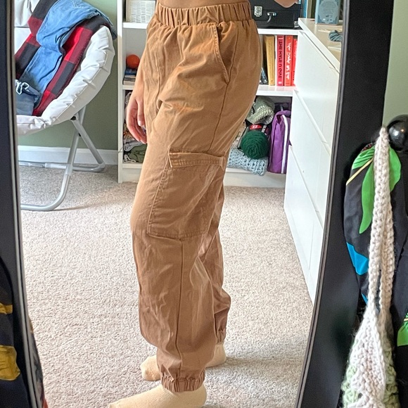 H&M Divided Cargo Pants - Picture 5 of 5